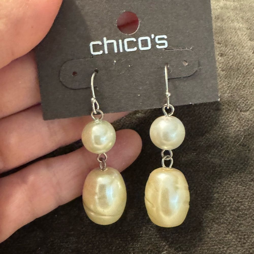 0186-Chico's Gold‎ Pearl Drop Earrings